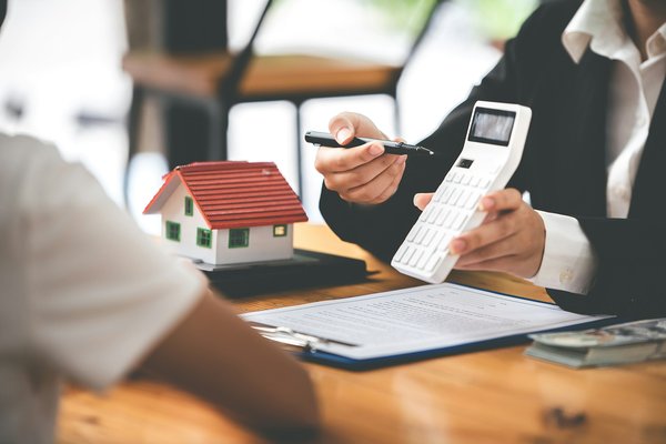 Tout sur les frais d'agence immobilière lors d'une vente